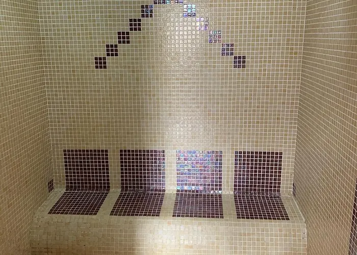 House With Hammam Between And Circuit Casa vacanze