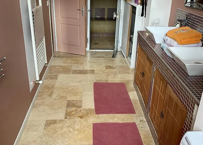 Casa vacanze House With Hammam Between And Circuit *